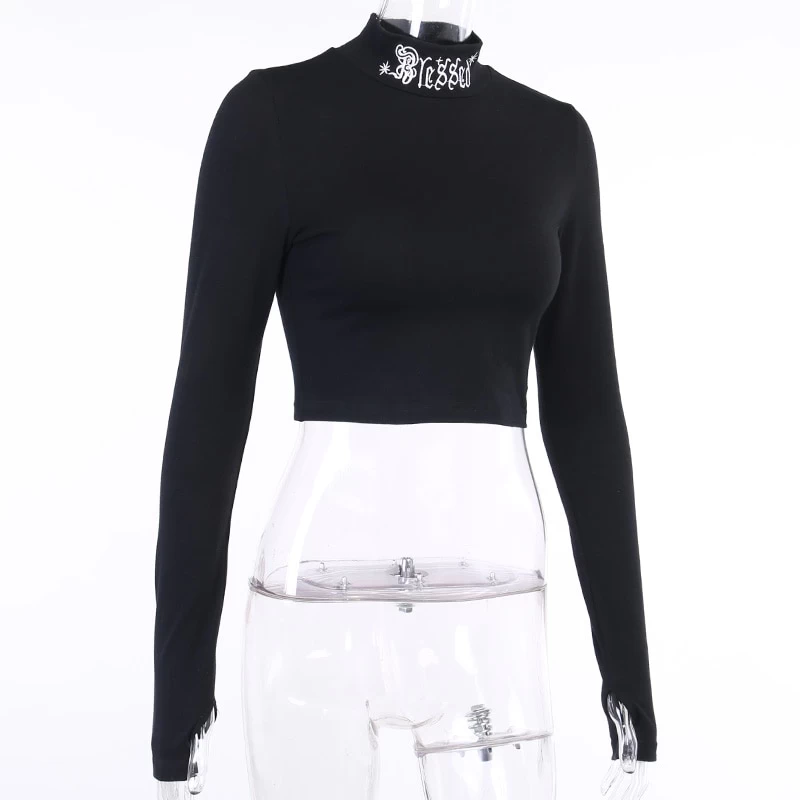 Crop Top Moulant – Gothique Blessed 7 Crop Top Moulant – Gothique Blessed – Image 5
