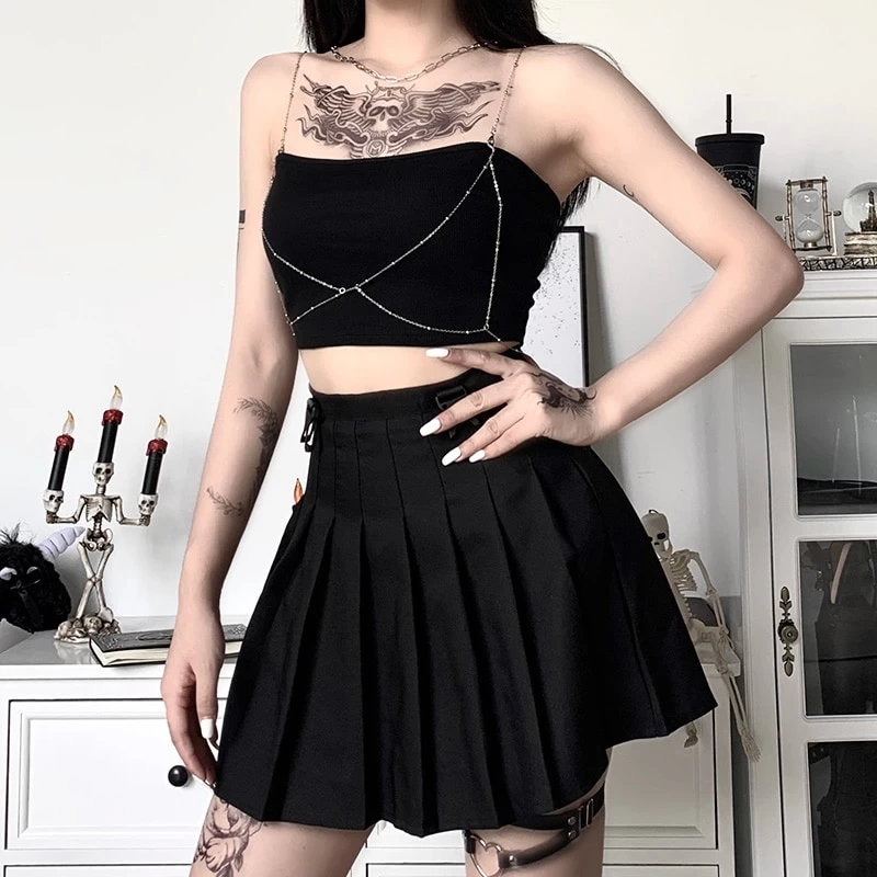 Brassière Gothique – Chaines En Argent 3 Brassière Gothique – Chaines En Argent