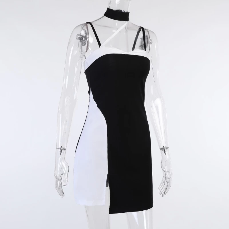 Robe Gothique Femme – Noir Et Blanc 8 Robe Gothique Femme – Noir Et Blanc – Image 6