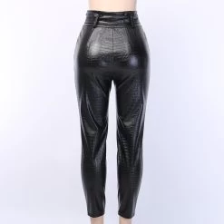 Pantalon Grunge – Cuir 13 Pantalon Grunge – Cuir -Style Urbain Soldes Hce90540b4214468e93d73aa65547f9d65