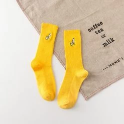 Chaussettes Fruits Brodés Style Tumblr - Grunge Clothing -Style Urbain Soldes chaussettes banane