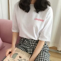 T-shirt Grunge Pour Femme – Love And Hate 8 T-shirt Grunge Pour Femme – Love And Hate -Style Urbain Soldes t shirt grunge femme love and hate blanc